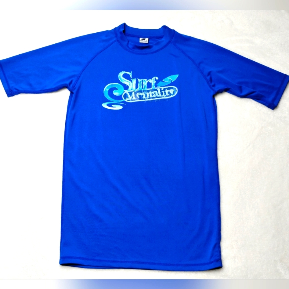 Surf Mentality rash guard base layer shirt size small